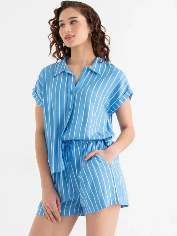 Ricki's Tees & Tanks*Classic Fit Linen Button Up Top