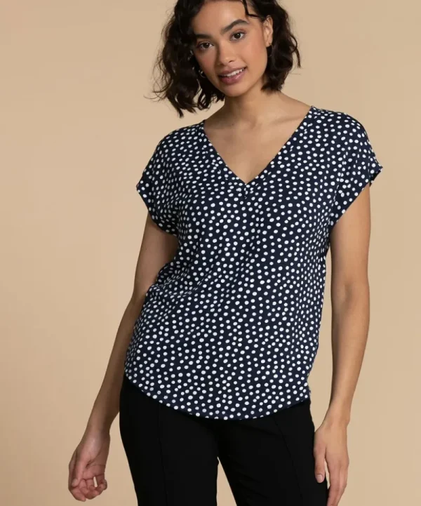 Ricki's Tees & Tanks*Extend V-Neck Hacci T-Shirt