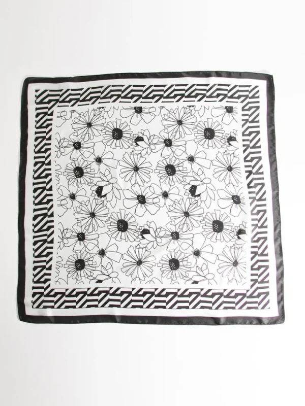 Ricki's Scarves & Dickies*Flower Print Scarf