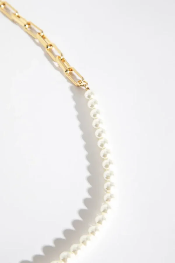 Ricki's Necklaces*Glass Pearls & Paper Clip Chain Necklace