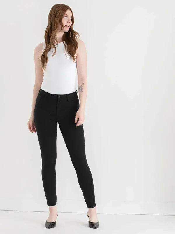 Ricki's Pants*Harlow Skinny Pant in Luxe Ponte