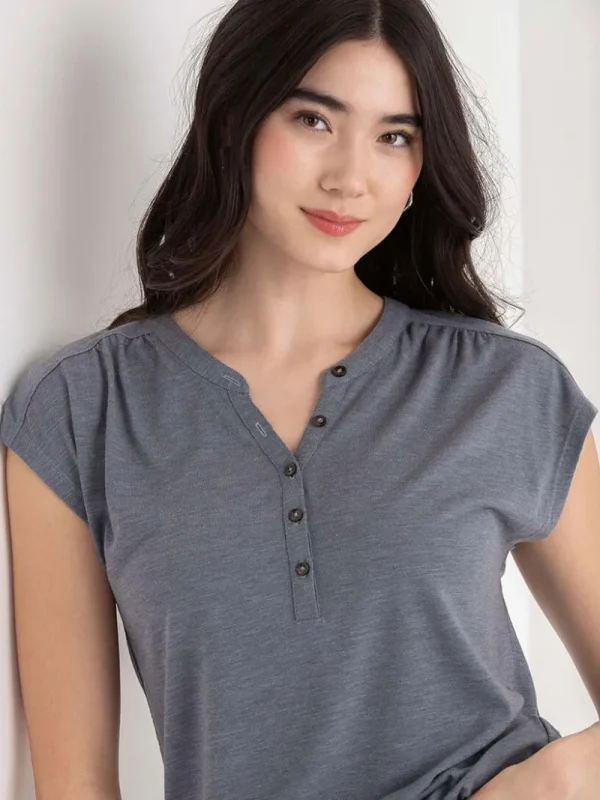 Ricki's Tees & Tanks*Henley T-Shirt