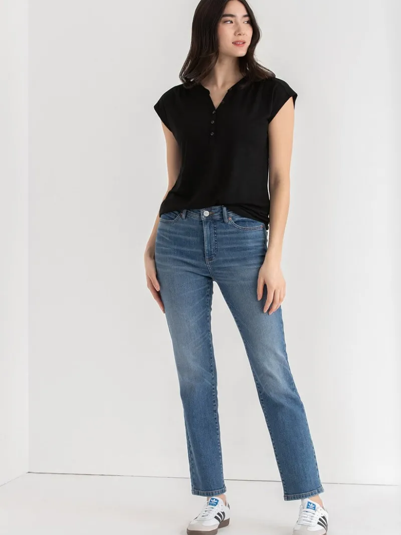 henley_tshirt_1-1.webp Ricki's Tees & Tanks*Henley T-Shirt