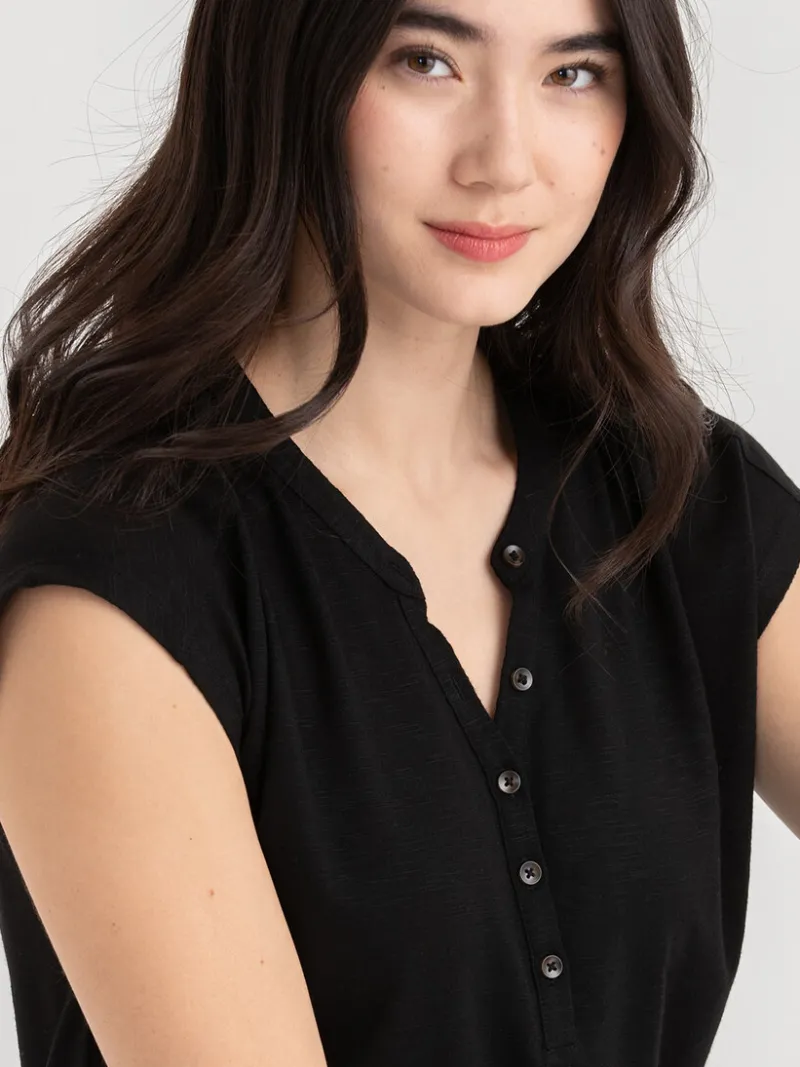 henley_tshirt_2-1.webp Ricki's Tees & Tanks*Henley T-Shirt