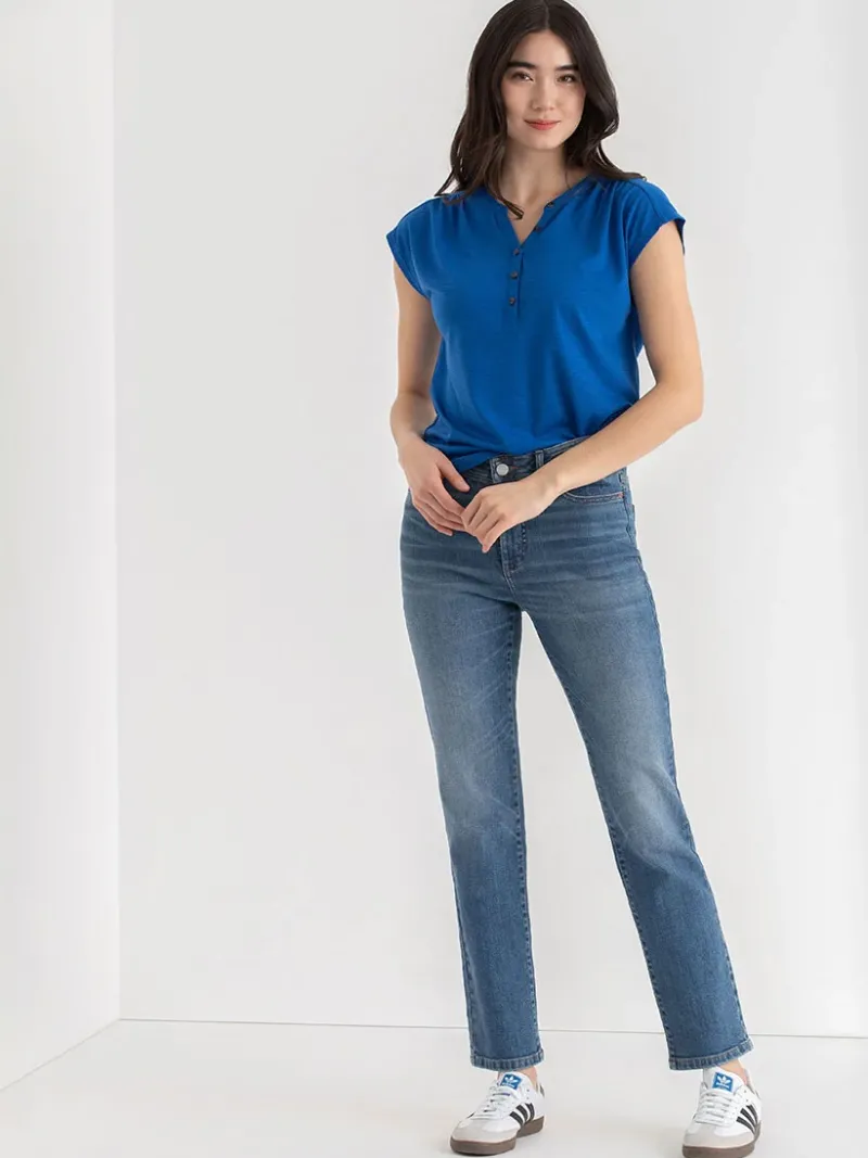 henley_tshirt_2-3.webp Ricki's Tees & Tanks*Henley T-Shirt