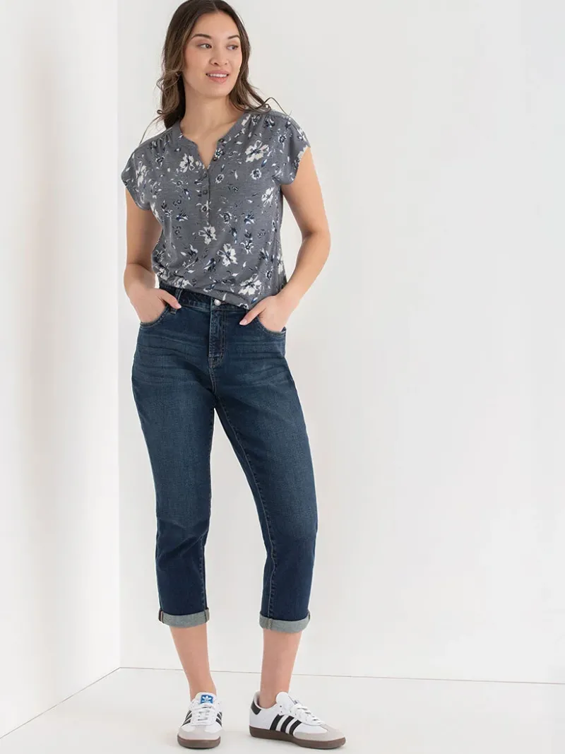 henley_tshirt_2-6.webp Ricki's Tees & Tanks*Henley T-Shirt