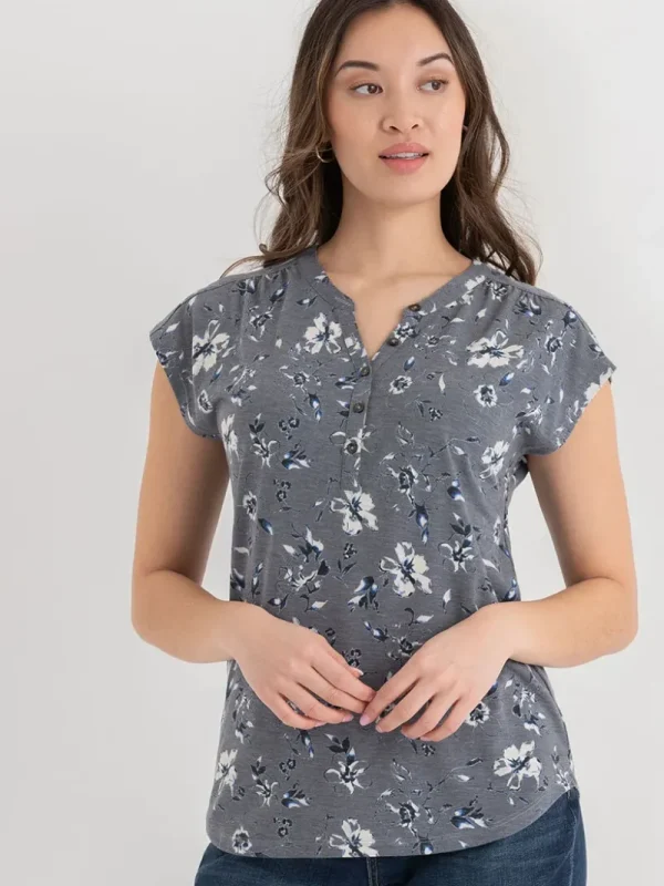 Ricki's Tees & Tanks*Henley T-Shirt