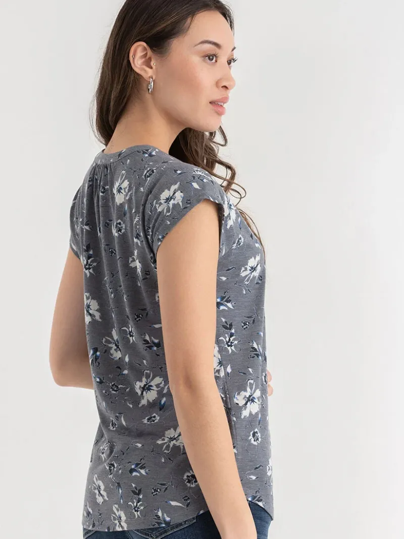 henley_tshirt_4-6.webp Ricki's Tees & Tanks*Henley T-Shirt