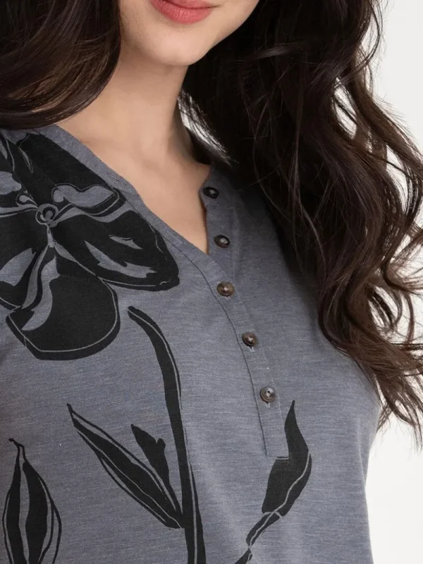 Ricki's Tees & Tanks*Henley T-Shirt