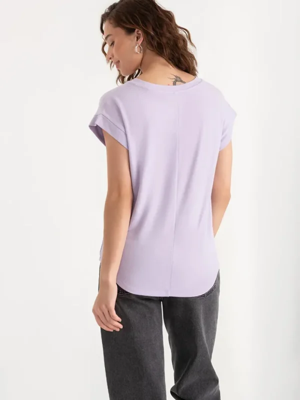 Ricki's Tees & Tanks*Holly V-Neck Hacci Top