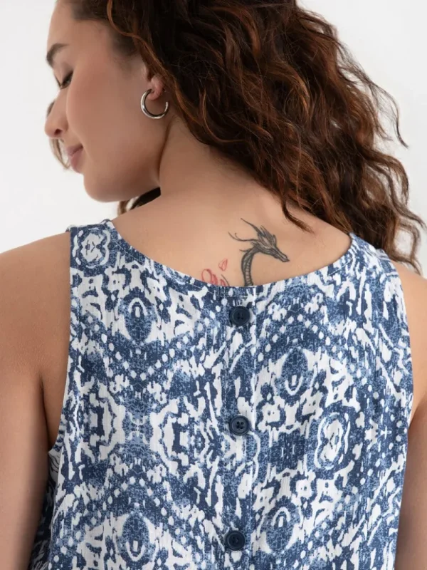 Ricki's Tees & Tanks*Linen Tank with Back Buttons