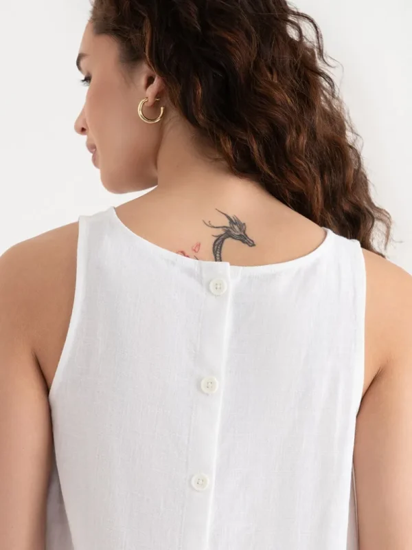 Ricki's Tees & Tanks*Linen Tank with Back Buttons