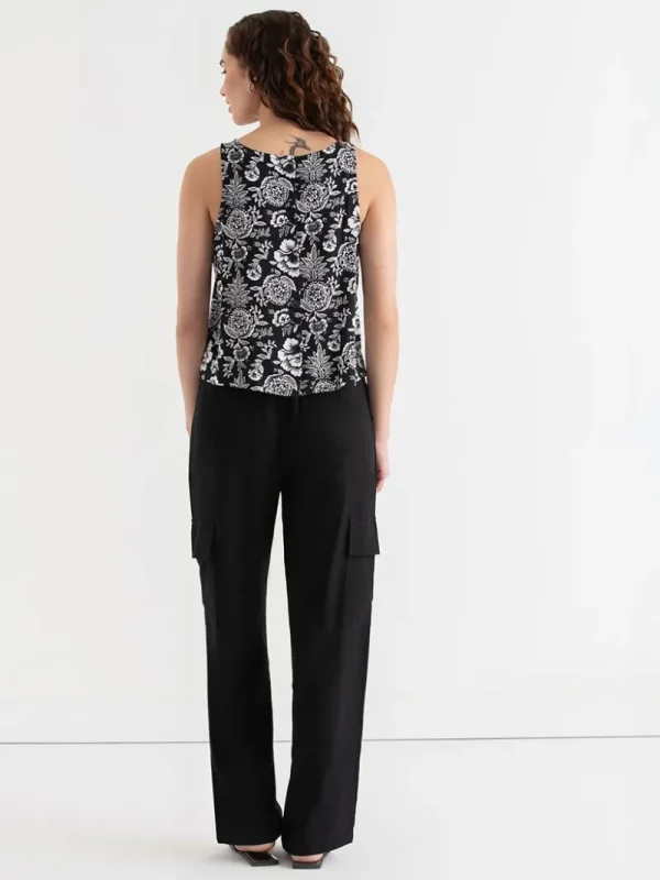 Ricki's Tees & Tanks*Linen Tank with Back Buttons