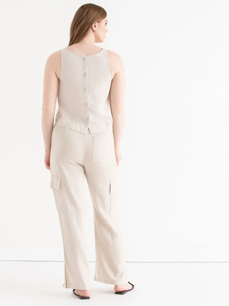 linen_tank_with_back_butt_3-8.webp Ricki's Tees & Tanks*Linen Tank with Back Buttons