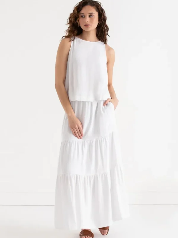 Ricki's Tees & Tanks*Linen Tank with Back Buttons