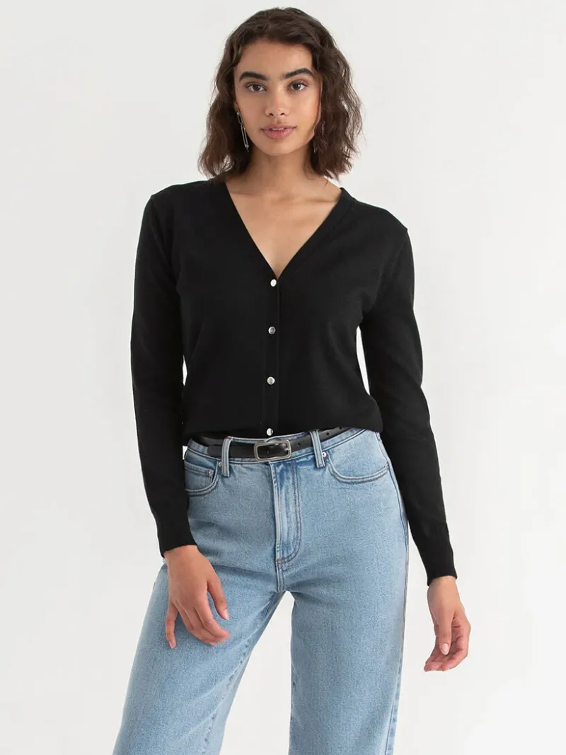 long_sleeve_vneck_cardiga_0-1.webp Ricki's Sweaters & Cardigans*Long Sleeve V-Neck Cardigan