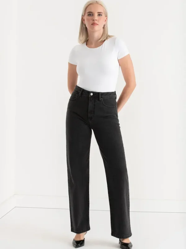 Ricki's Jeans*Lucy Straight Jeans