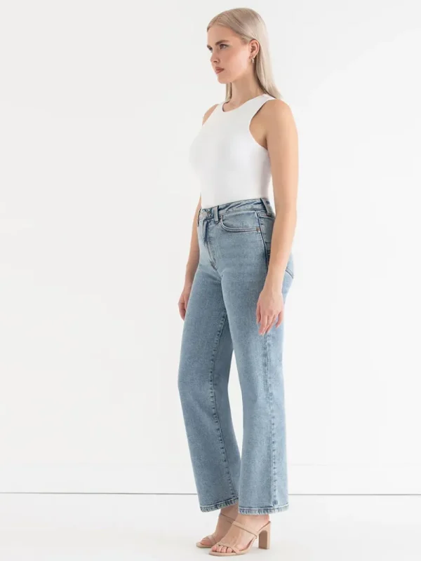 Ricki's Jeans*Lucy Straight Jeans