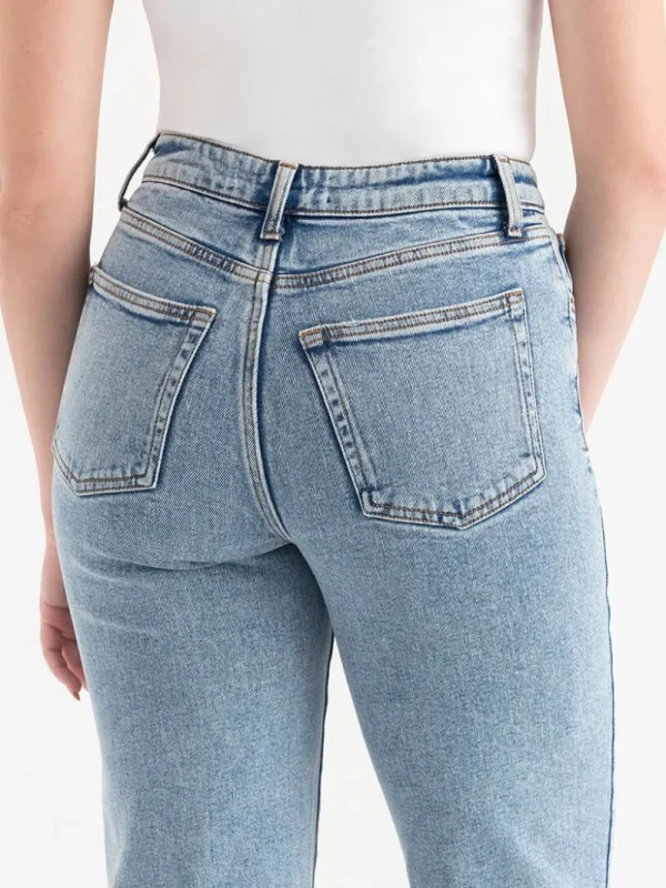 Ricki's Jeans*Lucy Straight Jeans