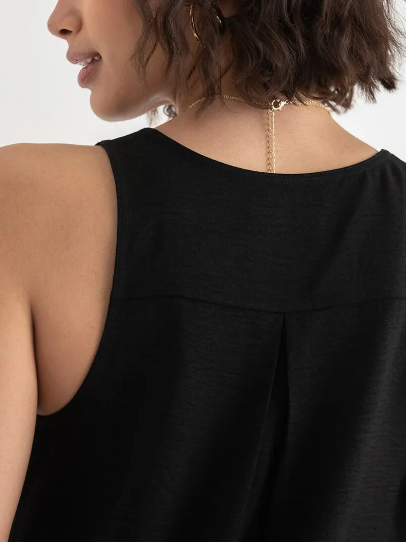 lyla_textured_essential_t_2-5.webp Ricki's Tees & Tanks*Lyla Textured Essential Tank