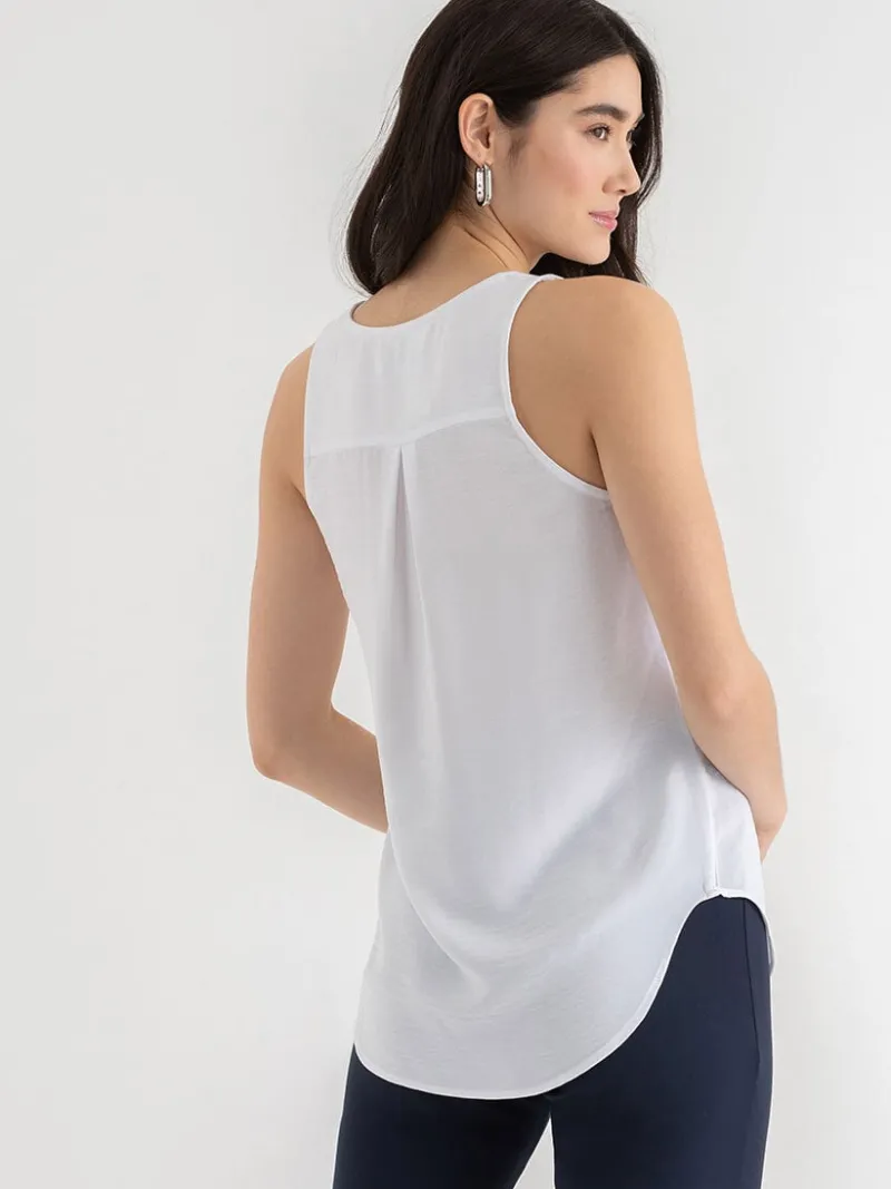 lyla_textured_essential_t_3-8.webp Ricki's Tees & Tanks*Lyla Textured Essential Tank