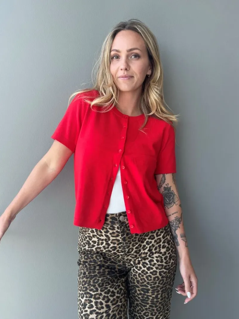 natalie_short_sleeve_roun_0.webp Ricki's Sweaters & Cardigans*Natalie Short Sleeve Round-Neck Knit Cardigan | PIECES