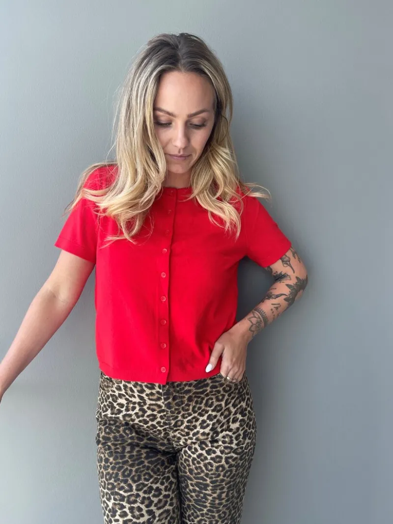 natalie_short_sleeve_roun_1.webp Ricki's Sweaters & Cardigans*Natalie Short Sleeve Round-Neck Knit Cardigan | PIECES