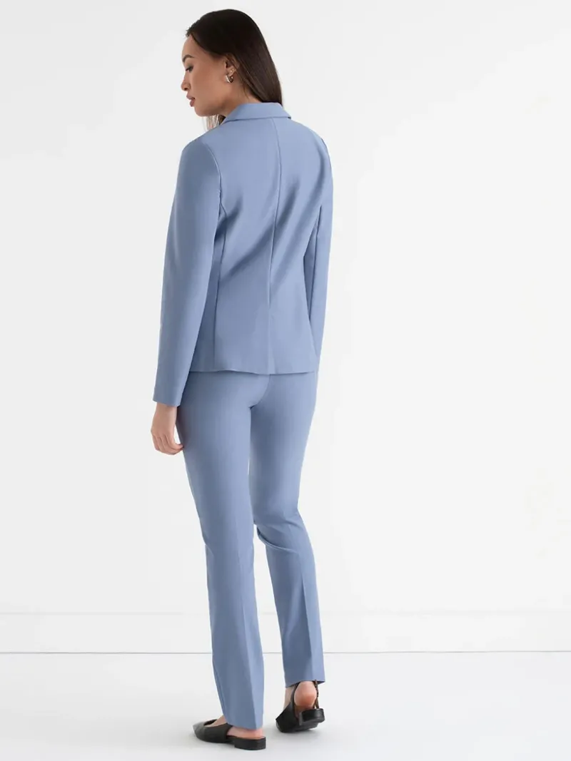 oxford_classic_suit_blaze_3-4.webp Ricki's Blazers*Oxford Classic Suit Blazer in Luxe Ponte