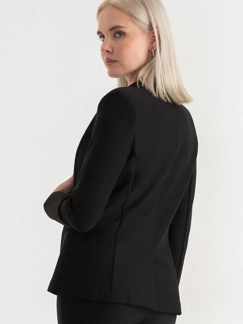 oxford_classic_suit_blaze_4-1.webp Ricki's Blazers*Oxford Classic Suit Blazer in Luxe Ponte