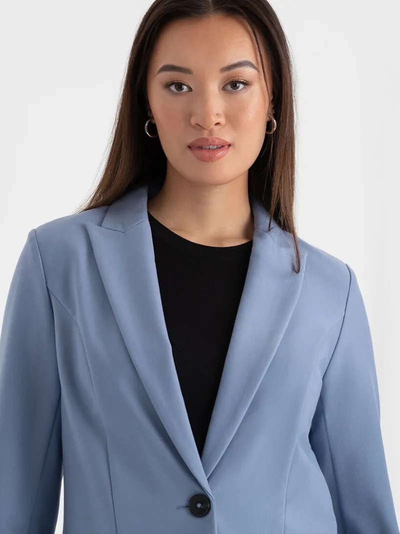 oxford_classic_suit_blaze_5-4.webp Ricki's Blazers*Oxford Classic Suit Blazer in Luxe Ponte