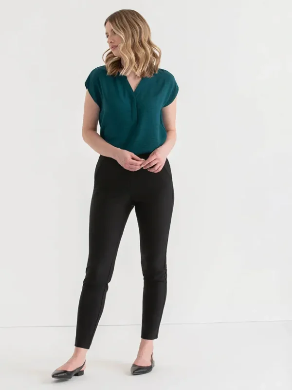 Ricki's Pants*Parker Slim Ankle Pant in Luxe Ponte