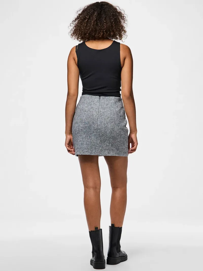 polly_highwaisted_mini_sk_3.webp Ricki's Skirts & Shorts*Polly High-Waisted Mini Skirt | PIECES