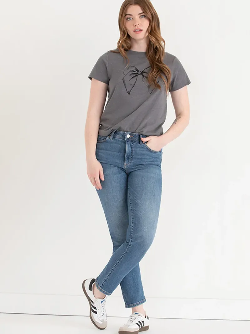 relaxed_crewneck_tshirt_1-3.webp Ricki's Tees & Tanks*Relaxed Crewneck T-Shirt