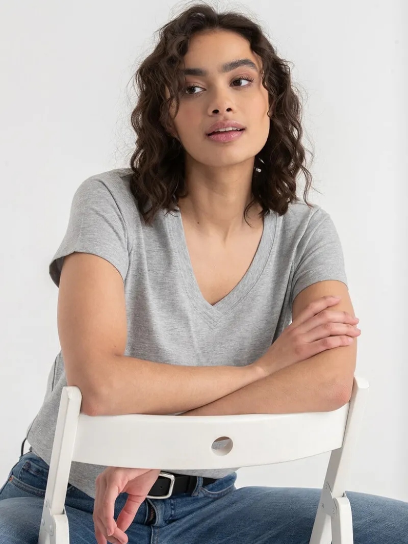 relaxed_vneck_tee_0-8.webp Ricki's Tees & Tanks*Relaxed V-Neck Tee