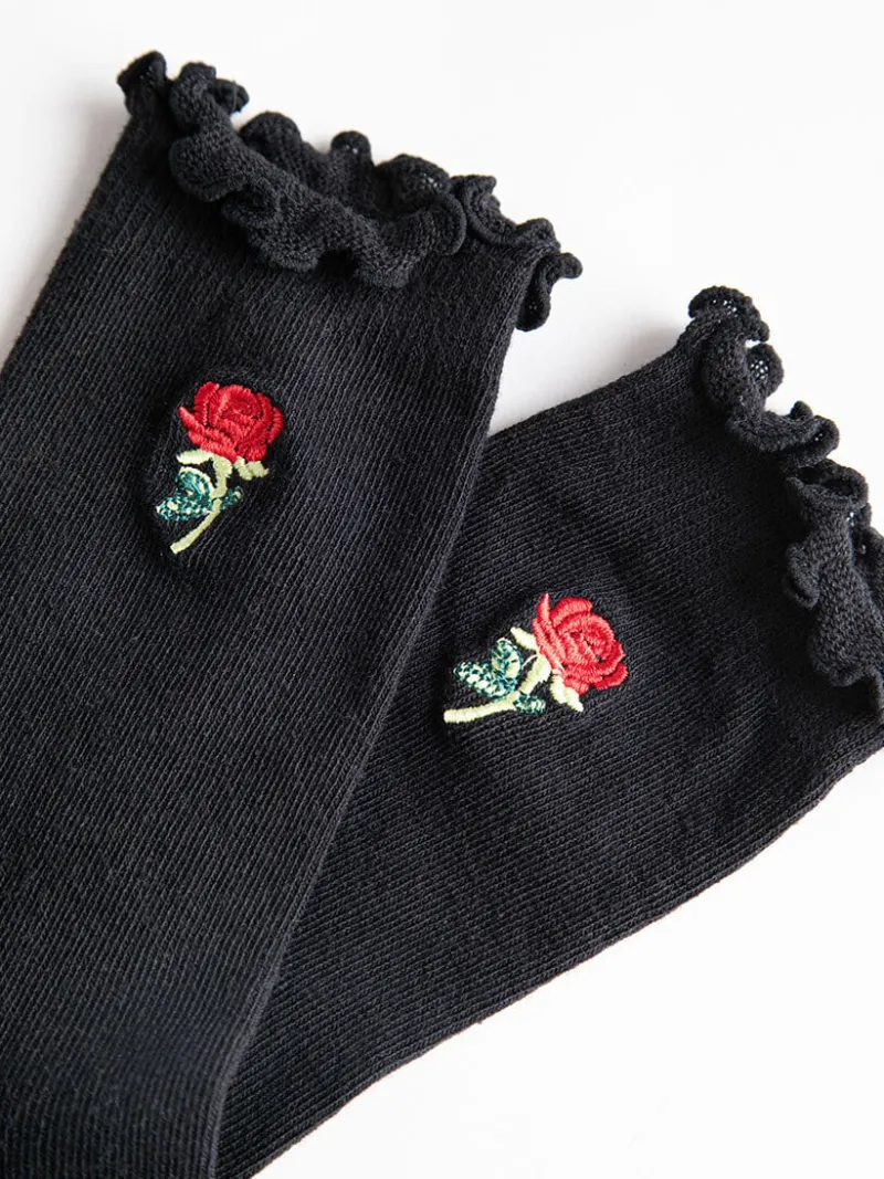 rose_embroidered_crew_soc_1-1.webp Ricki's Socks*Rose Embroidered Crew Socks