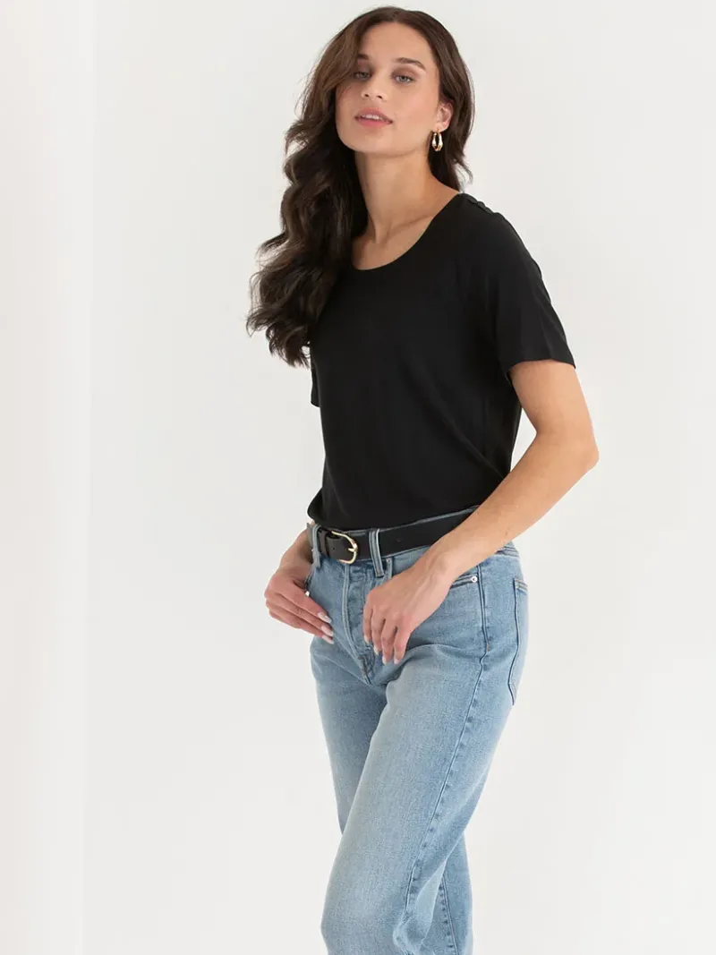 scoop_neck_tshirt_1-2.webp Ricki's Tees & Tanks*Scoop Neck T-Shirt