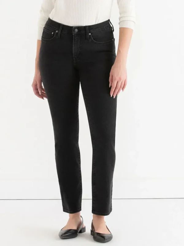 Ricki's Jeans*Stevie Straight Mid Rise Jeans