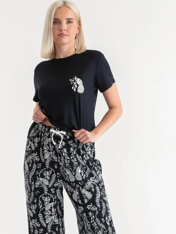 Ricki's Sleepwear*T-Shirt and Print Pants Pajama Set