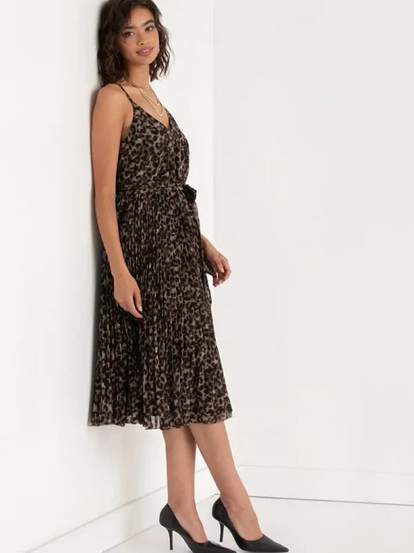 Ricki's Maxi & Midi Dresses*V-Neck Pleated Skirt Midi Dress